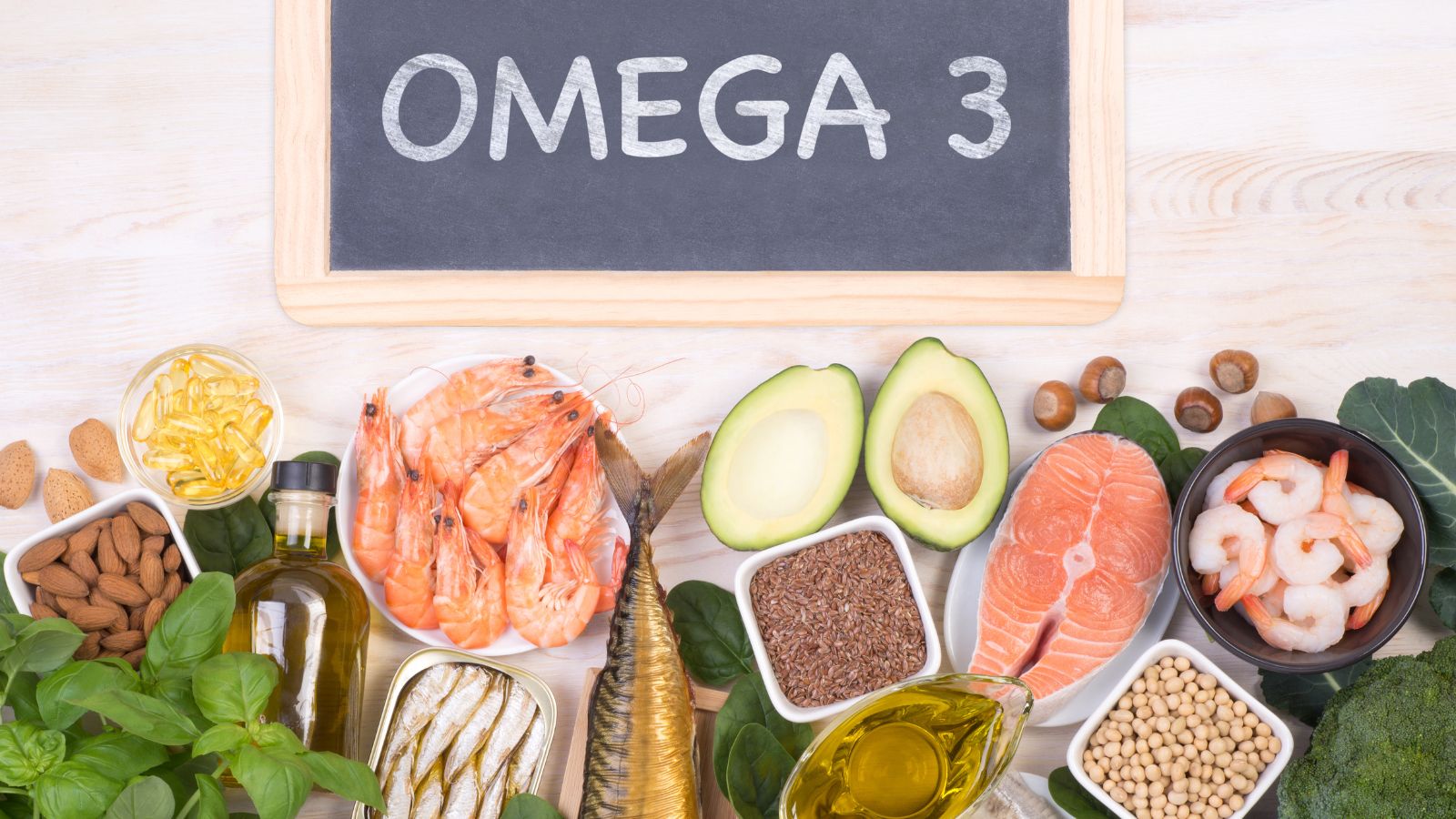 Omega 3 giúp cung cấp dưỡng chất giúp tóc mềm mại và giảm tình trạng khô xơ.